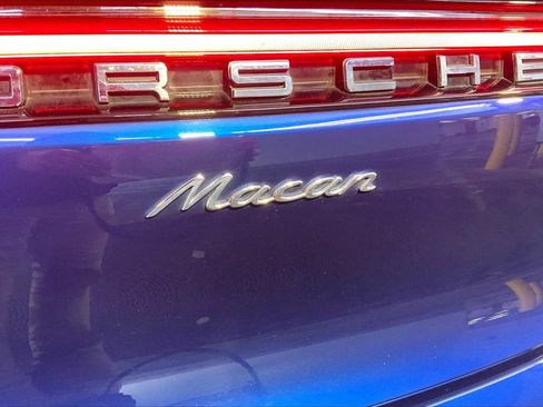 Certified 2024 Porsche Macan image 35