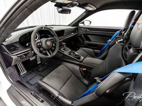 Used 2025 Porsche 911 GT3 RS RWD image 43