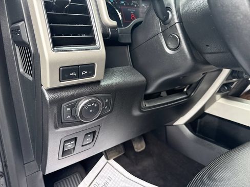 Used 2018 Ford F150 Lariat w/ Equipment Group 502A Luxury AWD/4WD image 29