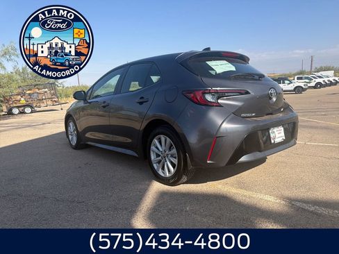 Used 2026 Toyota Corolla SE FWD image 3