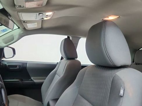 Used 2020 Toyota Tacoma SR image 34