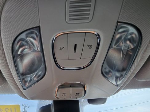 Used 2020 Jeep Compass Latitude image 11