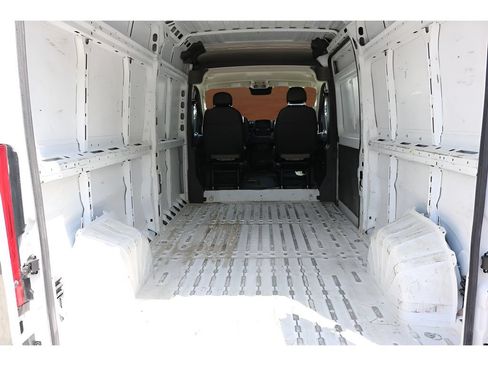 Used 2023 RAM ProMaster 2500 FWD image 14
