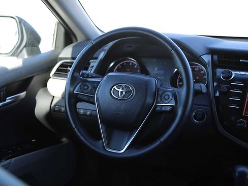 Certified 2020 Toyota Camry XLE image 15