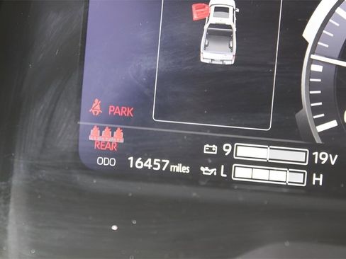 Used 2024 Toyota Tundra Platinum image 12