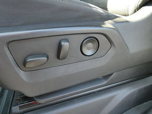 Certified 2024 Chevrolet Silverado 1500 Custom AWD/4WD image 26