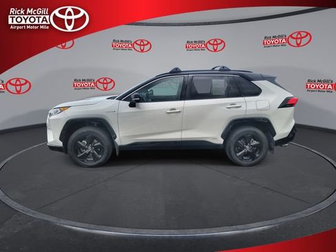 Used 2021 Toyota RAV4 XSE w/ XSE Grade Weather Package AWD/4WD image 5
