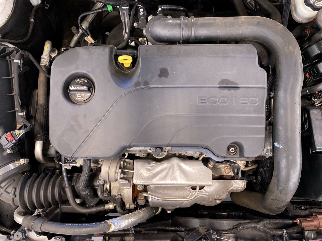 Used 2022 Chevrolet Malibu LT FWD image 14