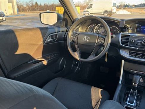Used 2015 Honda Accord LX image 15