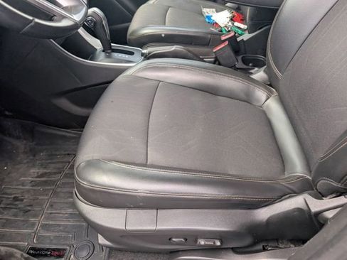 Used 2022 Chevrolet Trax LT w/ Driver Confidence Package image 24