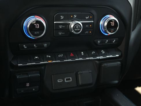 Used 2021 GMC Sierra 1500 Denali w/ Driver Alert Package II image 21