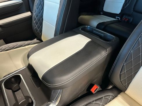 Used 2024 Chevrolet Silverado 2500 LT w/ Safety Package image 39