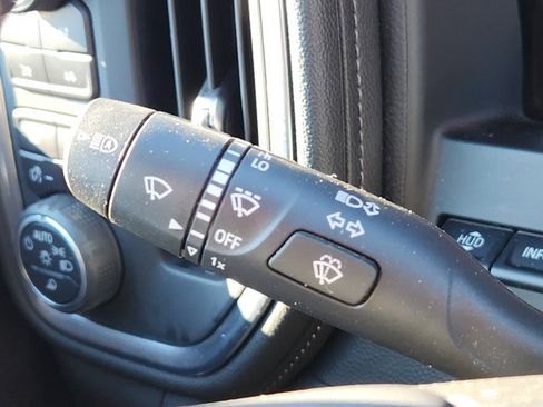 Used 2021 Chevrolet Silverado 2500 High Country image 44