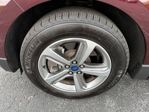 Used 2022 Ford Edge SEL w/ Convenience Package image 9