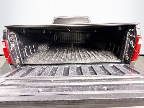 Used 2016 Ford F350 XLT w/ XLT Premium Package image 22