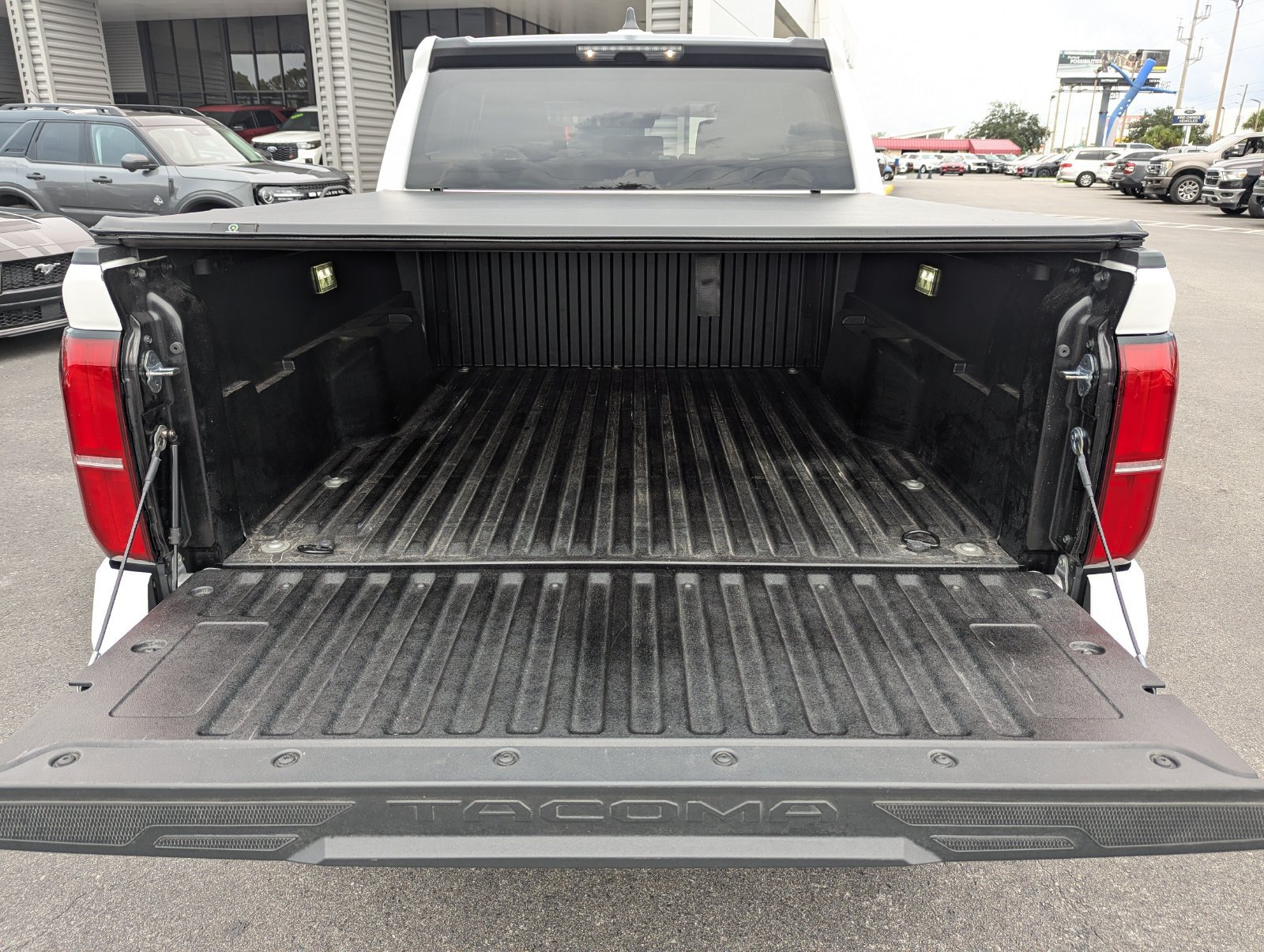 Used 2026 Toyota Tacoma SR5 RWD image 15