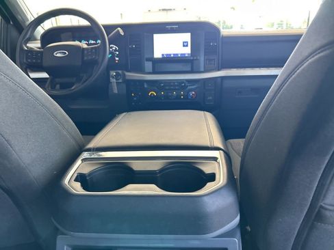 Used 2025 Ford F250 XLT w/ FX4 Off-Road Package AWD/4WD image 33