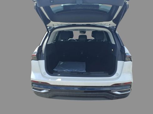 New 2026 Lincoln Nautilus Premier w/ Equipment Group 102A AWD/4WD image 8