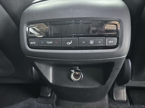 Used 2022 Hyundai Palisade SEL AWD/4WD image 36