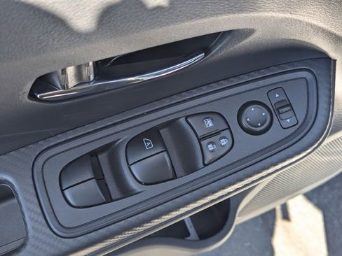 Used 2025 Nissan Versa SV w/ Trunk Package FWD image 25