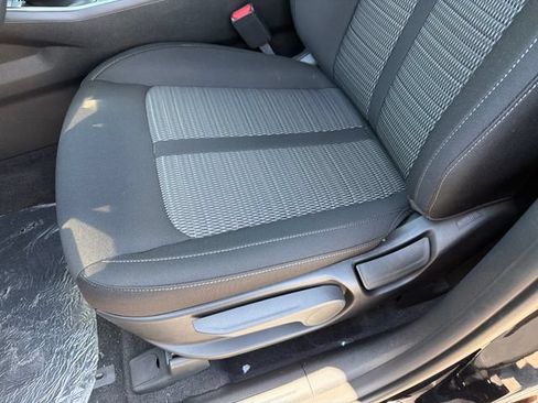 New 2026 Kia Sorento LX FWD image 18