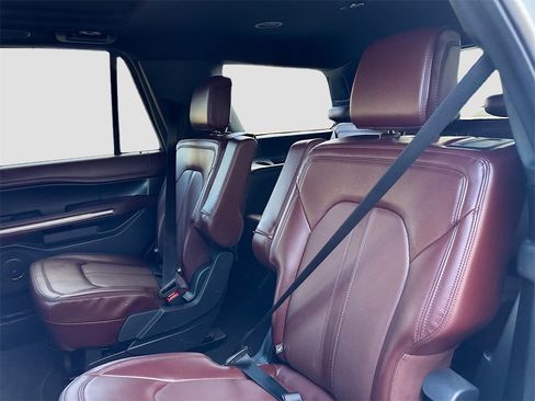 Used 2024 Ford Expedition Limited image 26