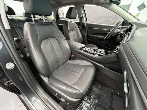 Used 2023 Hyundai Sonata Limited w/ Preferred Accessory Package FWD image 18