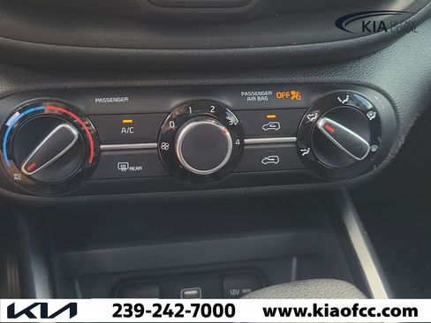 Used 2020 Kia Soul LX FWD image 23