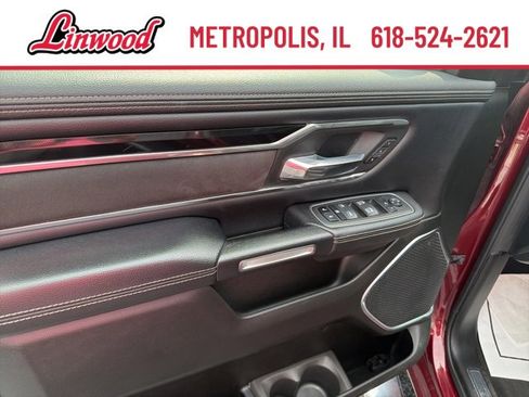 Used 2022 RAM 1500 Laramie w/ Sport Appearance Package image 12