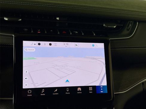 New 2025 Jeep Grand Cherokee L Limited w/ Trailer Tow Package image 8