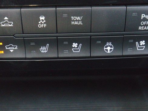 Used 2014 RAM 1500 Sport w/ Sport Premium Group AWD/4WD image 28