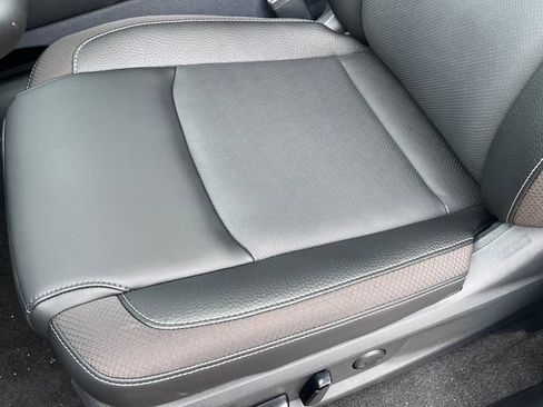 New 2026 Nissan Pathfinder SL AWD/4WD image 11