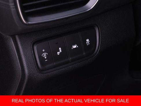 Used 2019 Hyundai Santa Fe SE FWD image 15