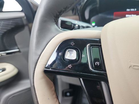 Used 2022 Lincoln Corsair Reserve w/ Sport Package image 37