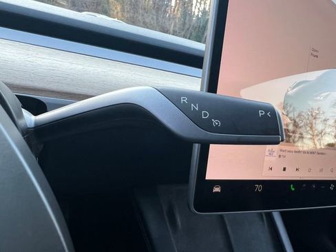 Used 2023 Tesla Model 3 Standard Range image 19