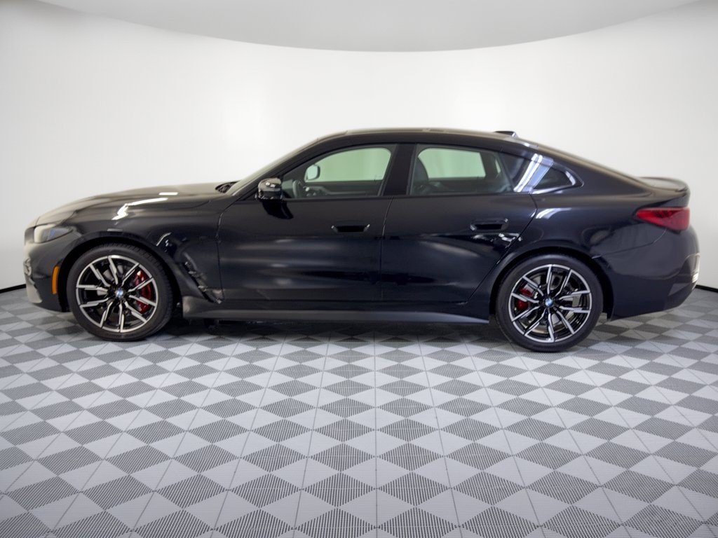 Used 2026 BMW 430i w/ M Sport Package RWD image 2