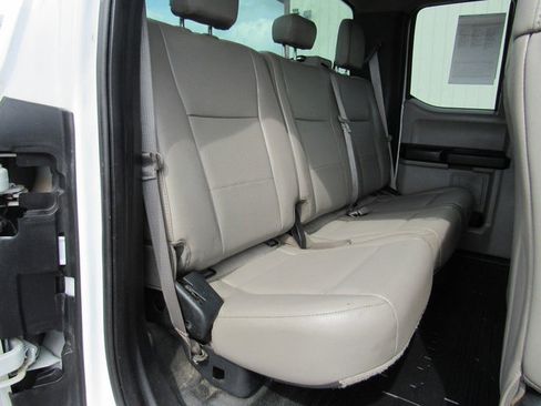 Used 2018 Ford F250 XL w/ Power Equipment Group RWD image 17