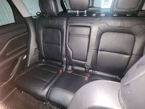 Used 2021 Lincoln Corsair FWD image 28