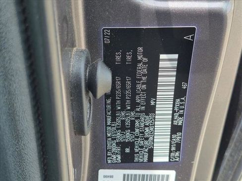Used 2022 Toyota Sienna XLE FWD image 21