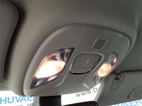 Used 2019 Jeep Compass Limited image 26