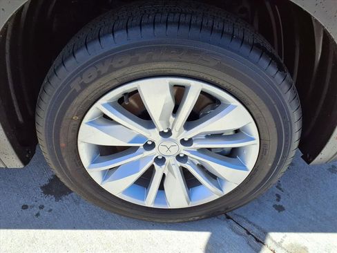 Used 2026 Mitsubishi Outlander ES FWD image 7