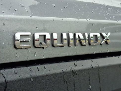 Used 2025 Chevrolet Equinox LT FWD image 30