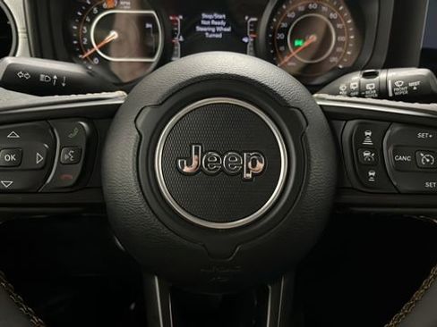 Used 2024 Jeep Wrangler Sport S image 15