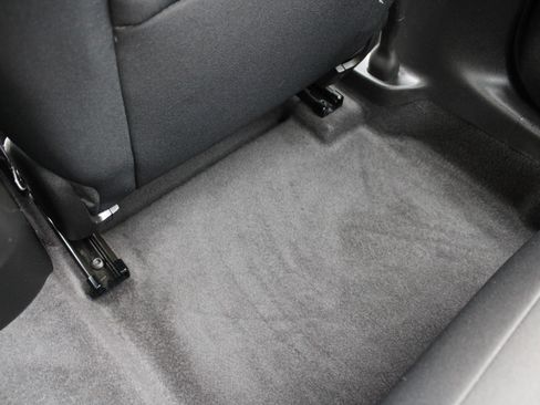 Used 2021 Chevrolet Malibu RS FWD image 31