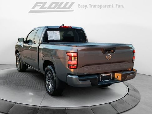 Used 2025 Nissan Frontier SV RWD image 5