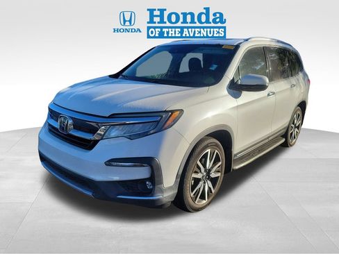Used 2020 Honda Pilot Elite image 3