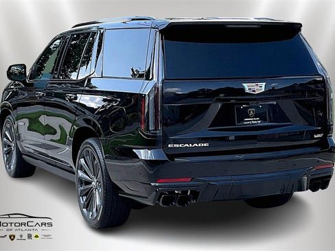 Used 2025 Cadillac Escalade V w/ LPO, Floor Liner Package image 11