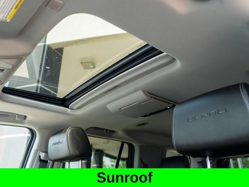 Used 2020 GMC Yukon Denali w/ Denali Ultimate Package AWD/4WD image 12