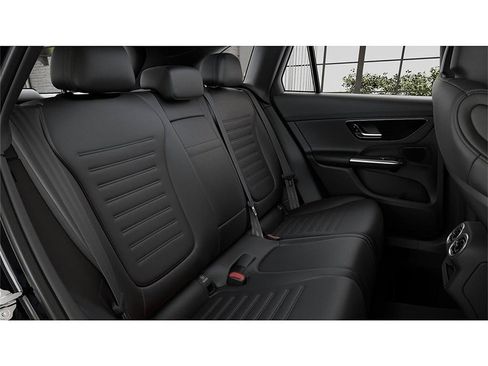 New 2026 Mercedes-Benz GLC 43 AMG 4MATIC image 5