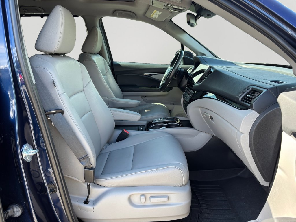 Used 2022 Honda Pilot Touring image 12